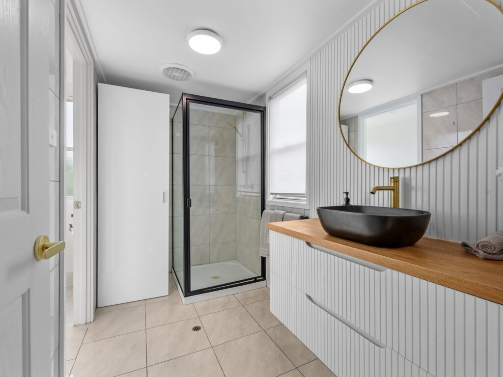 5 W M Hughes Street, North Ipswich, QLD 4305