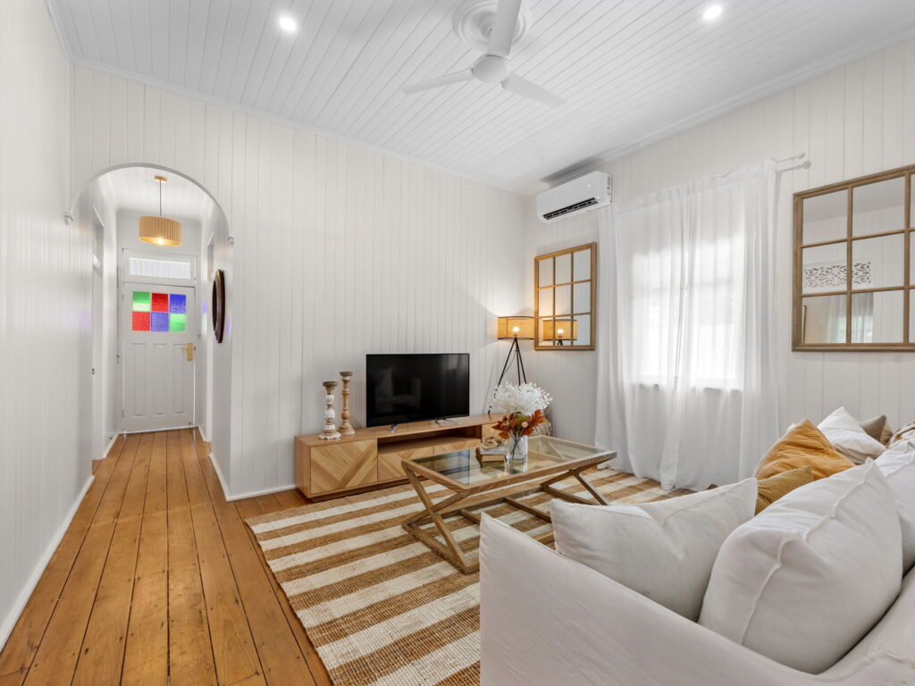 5 W M Hughes Street, North Ipswich, QLD 4305