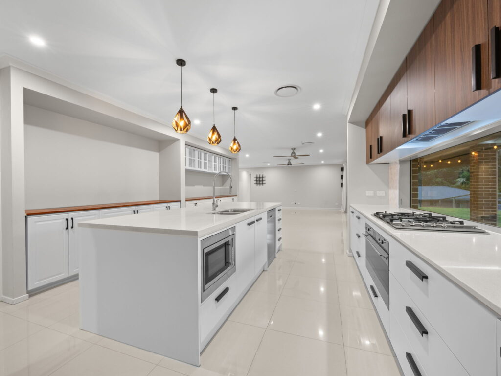 19 Tallwoods Street, Karalee, QLD 4306