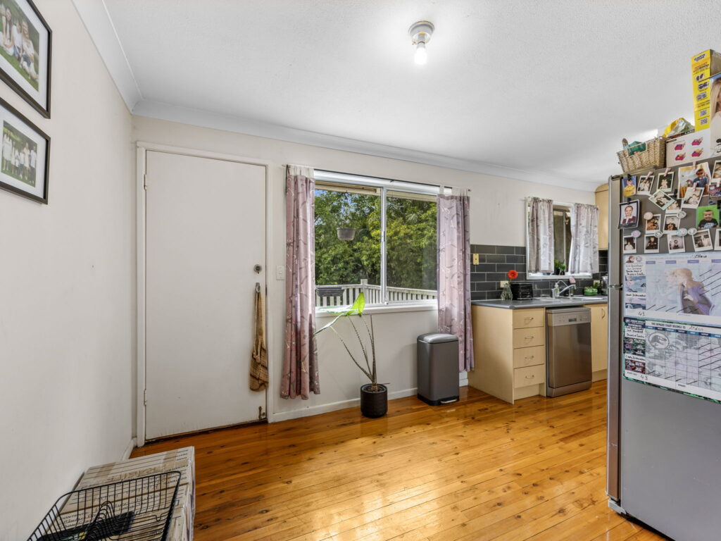 5 Hastings Street, Redbank Plains, QLD 4301