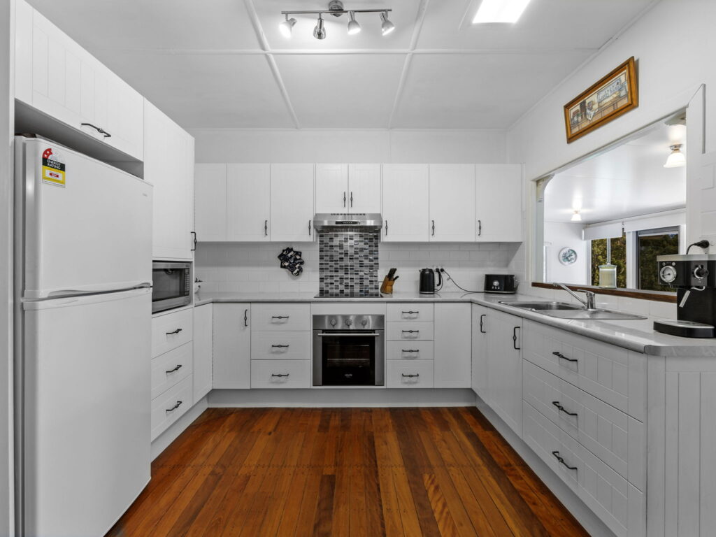 6 Stilt Court, Laidley Heights, QLD 4341