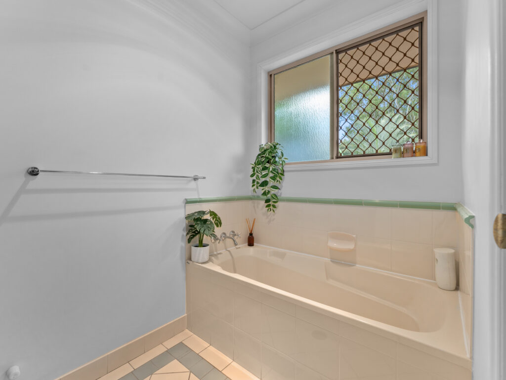 26 Gregory Street, Wulkuraka, QLD 4305