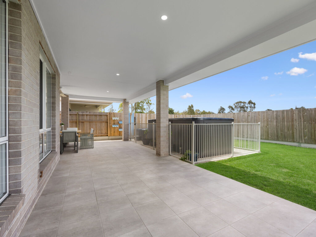 63 Parkview Parade, Ripley, QLD 4306