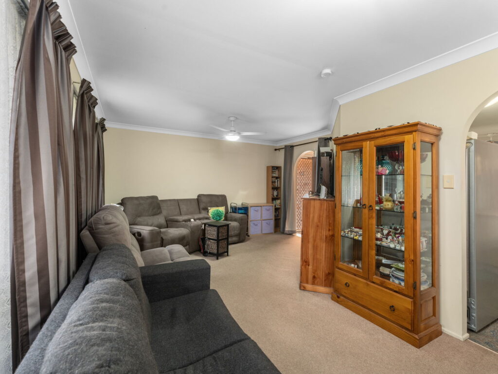 233 Henty Drive, Redbank Plains, QLD 4301