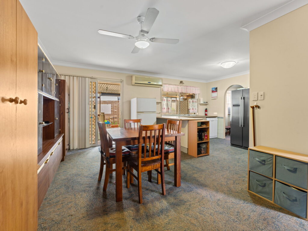 233 Henty Drive, Redbank Plains, QLD 4301
