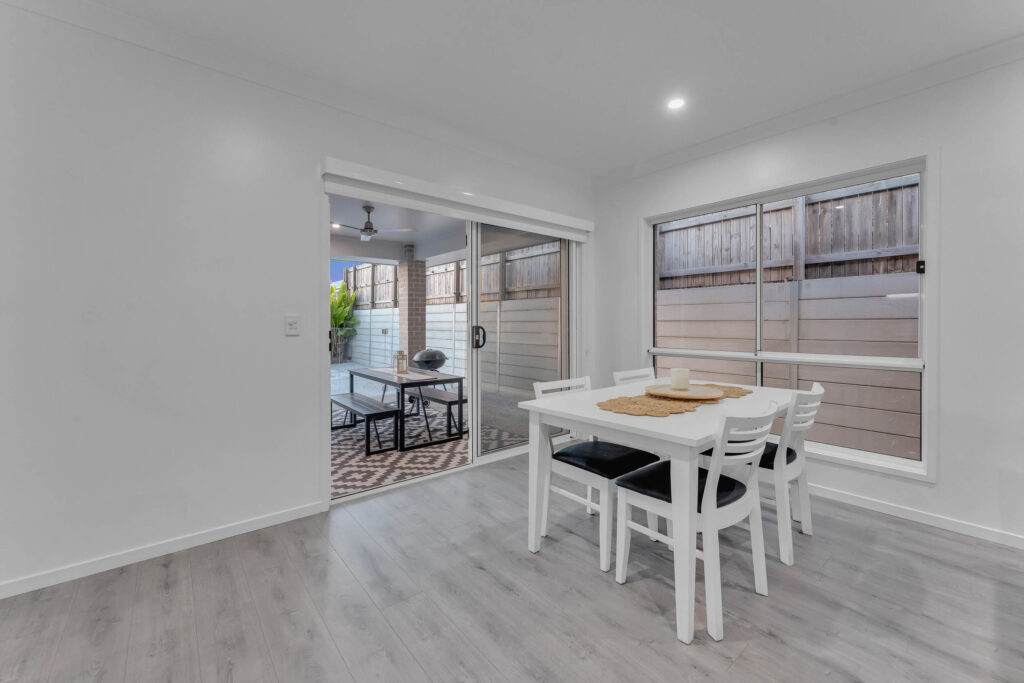 12 Helena Street, Spring Mountain, QLD 4300