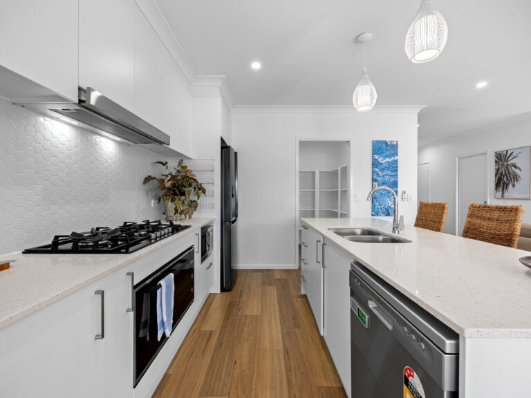 54 Quartz Crescent, Collingwood Park QLD 4301
