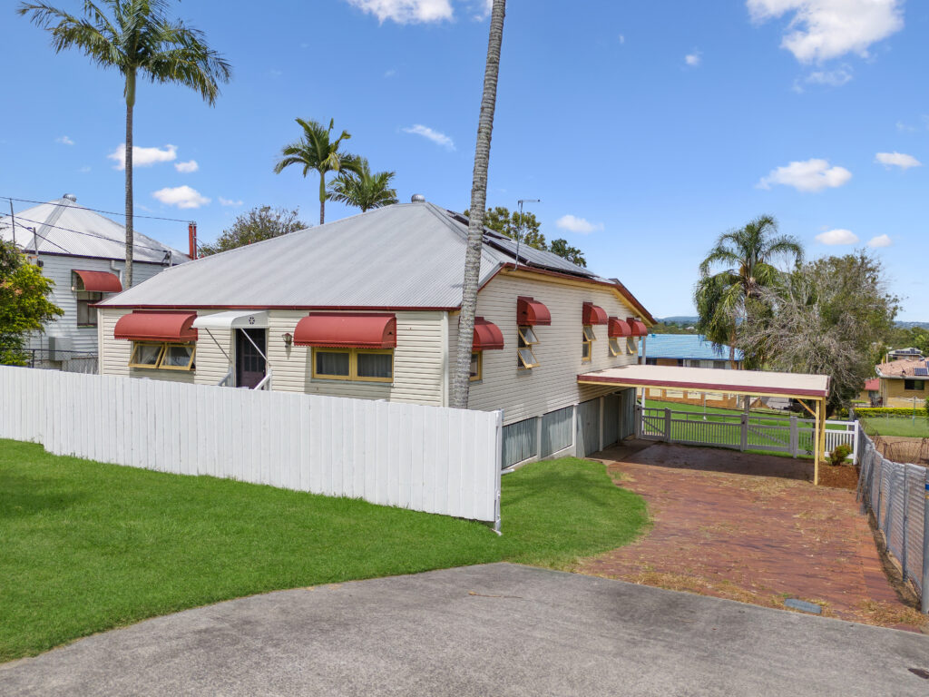 8 William Street, Bundamba, QLD 4304