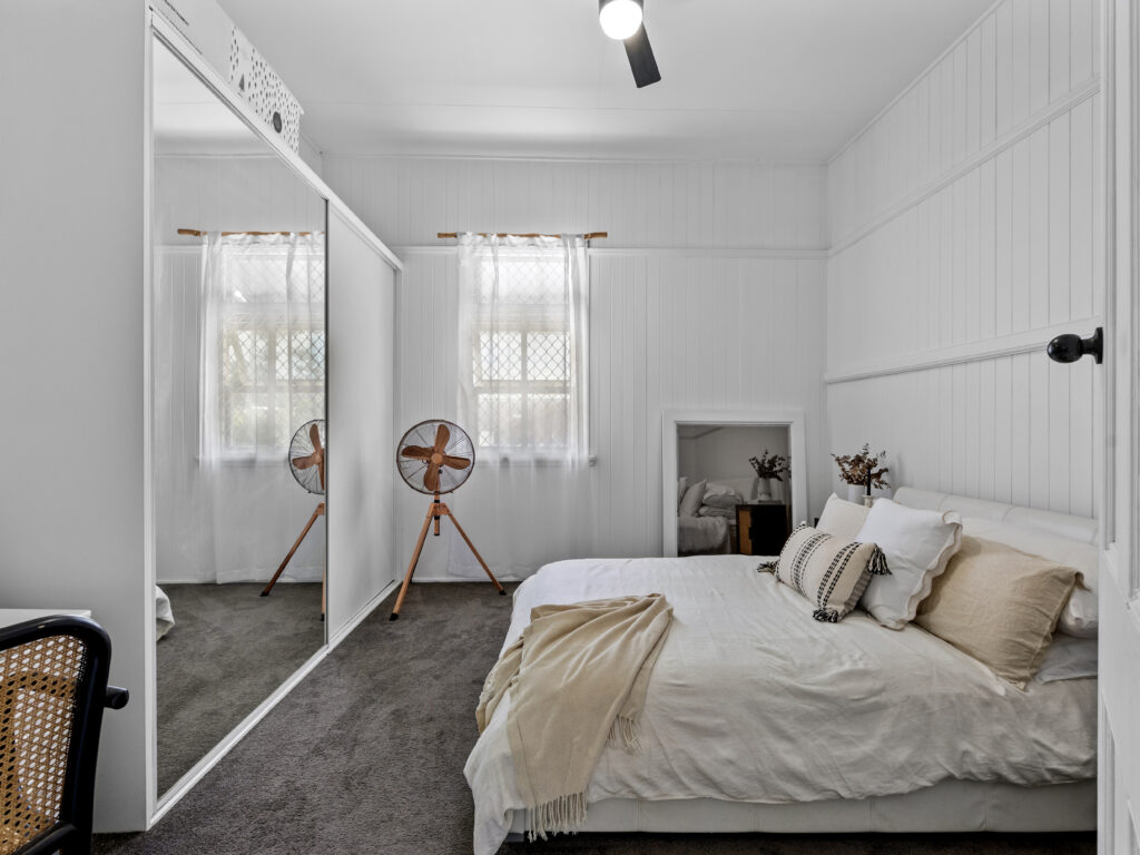 8 William Street, Bundamba, QLD 4304
