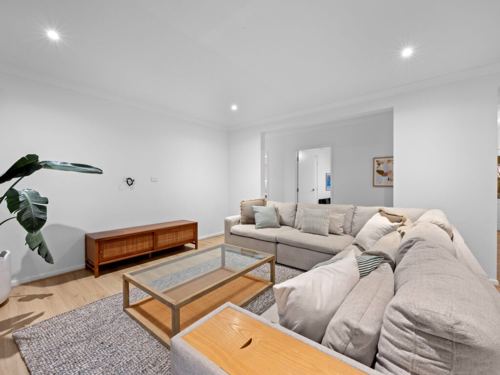 20 Riverpark Drive, Karalee, QLD 4306