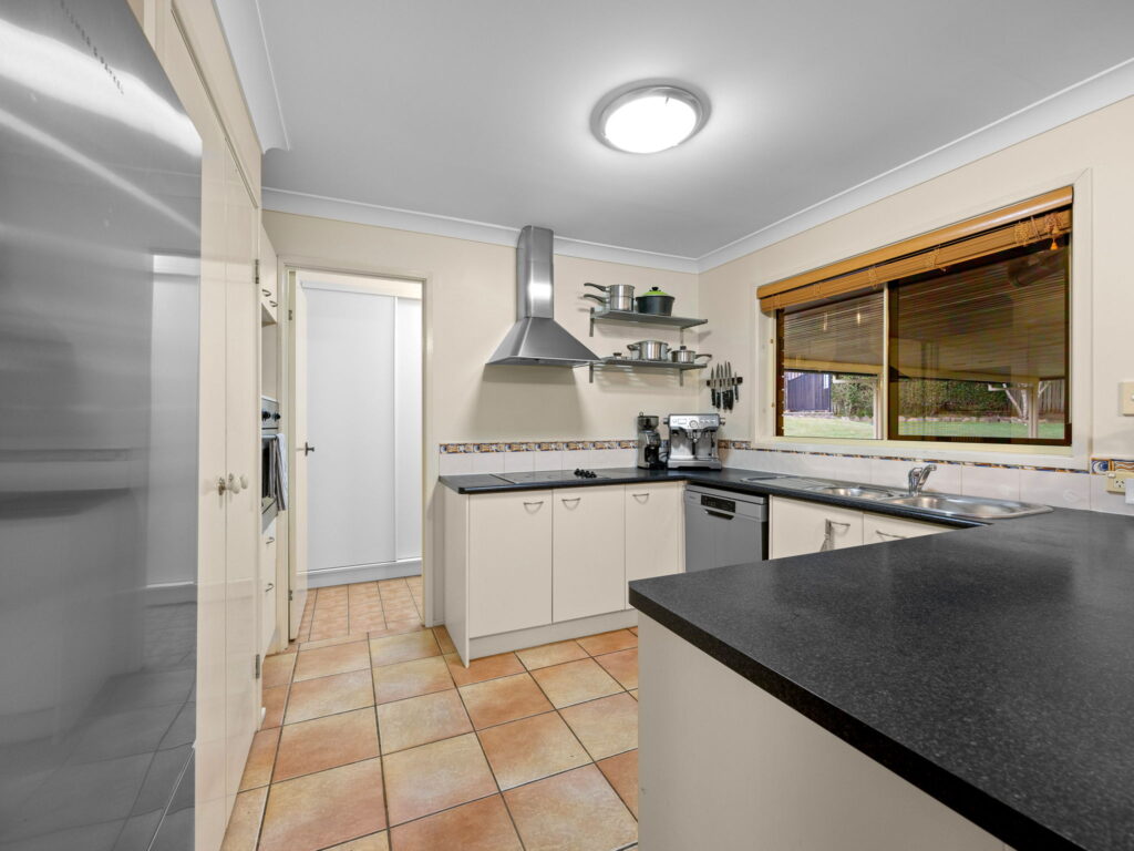 3 Purrumba Court, Karana Downs, QLD 4306