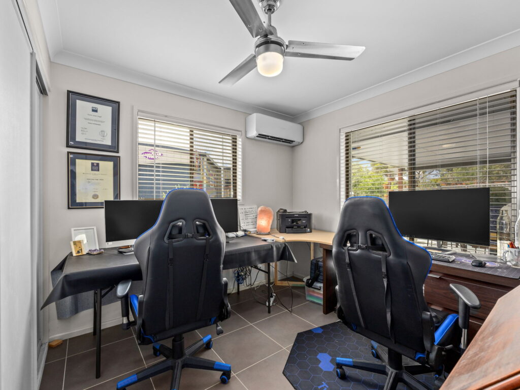 10 Tilbury Court, Yamanto, QLD 4305
