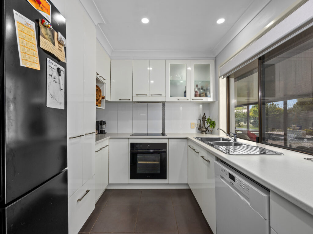 10 Tilbury Court, Yamanto, QLD 4305