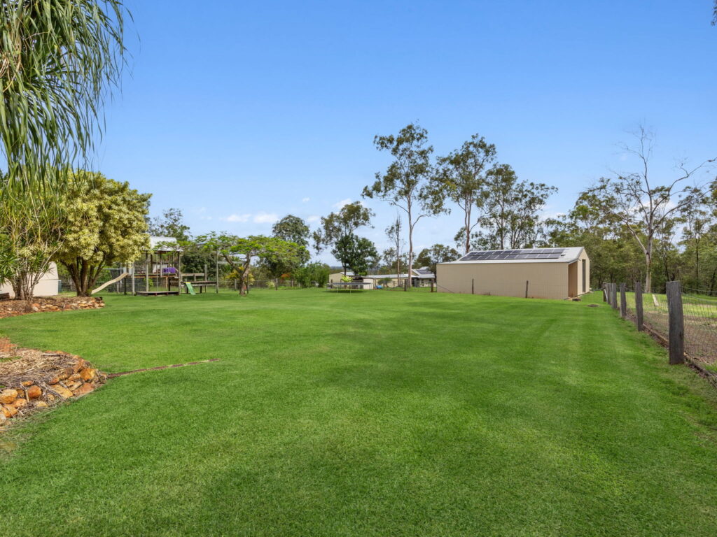 142 Lockyer View Road, Wivenhoe Pocket, QLD 4306