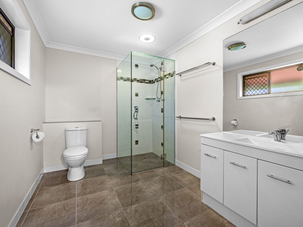 142 Lockyer View Road, Wivenhoe Pocket, QLD 4306