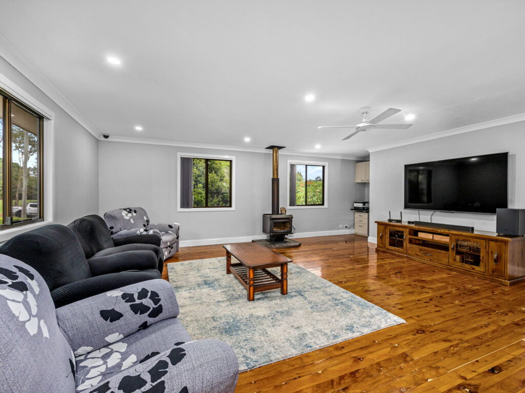 142 Lockyer View Road, Wivenhoe Pocket, QLD 4306