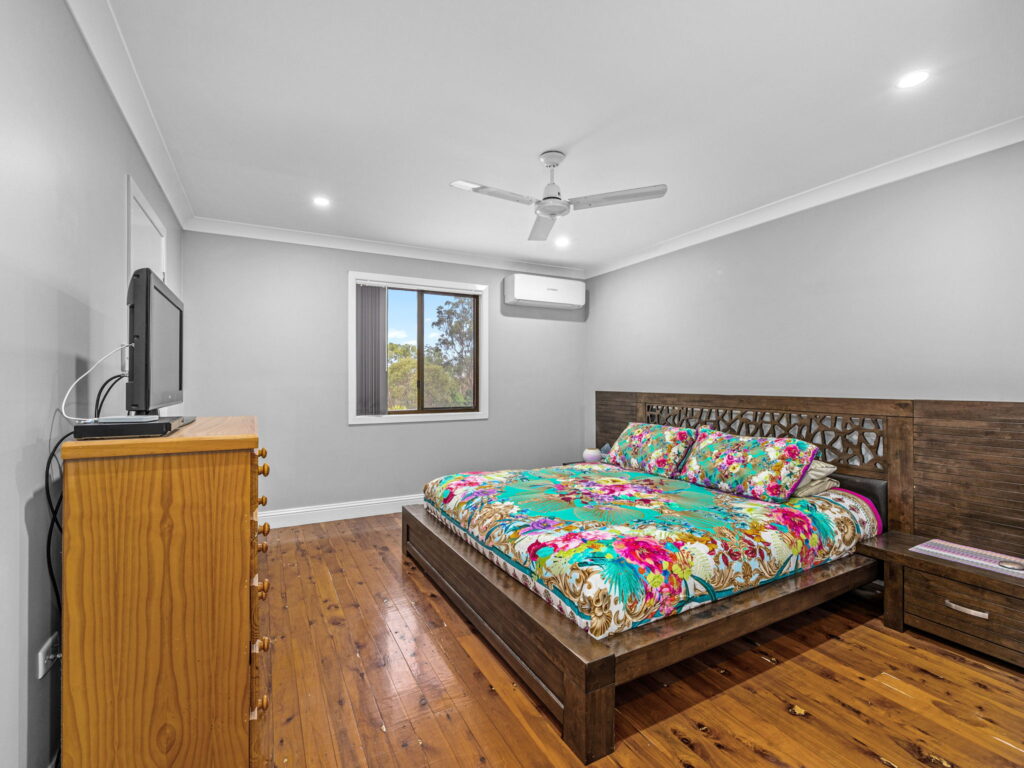 142 Lockyer View Road, Wivenhoe Pocket, QLD 4306
