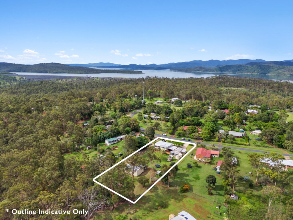 142 Lockyer View Road, Wivenhoe Pocket, QLD 4306