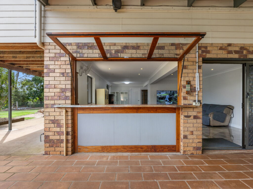 142 Lockyer View Road, Wivenhoe Pocket, QLD 4306