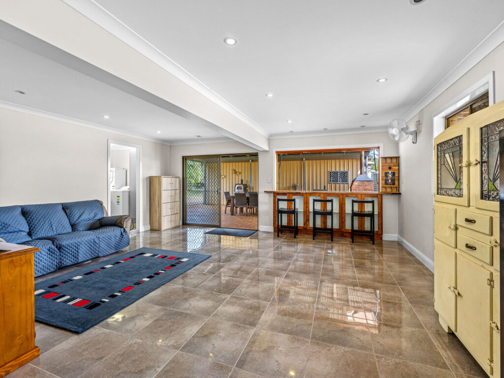 142 Lockyer View Road, Wivenhoe Pocket, QLD 4306