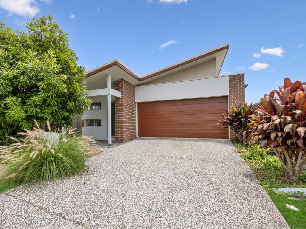6 Osprey Street, Redbank Plains, QLD 4301