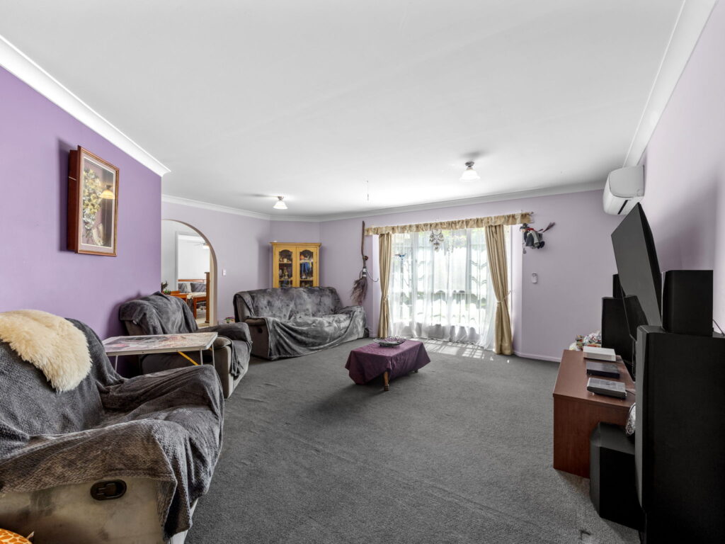3 Price Close, Redbank Plains, QLD 4301