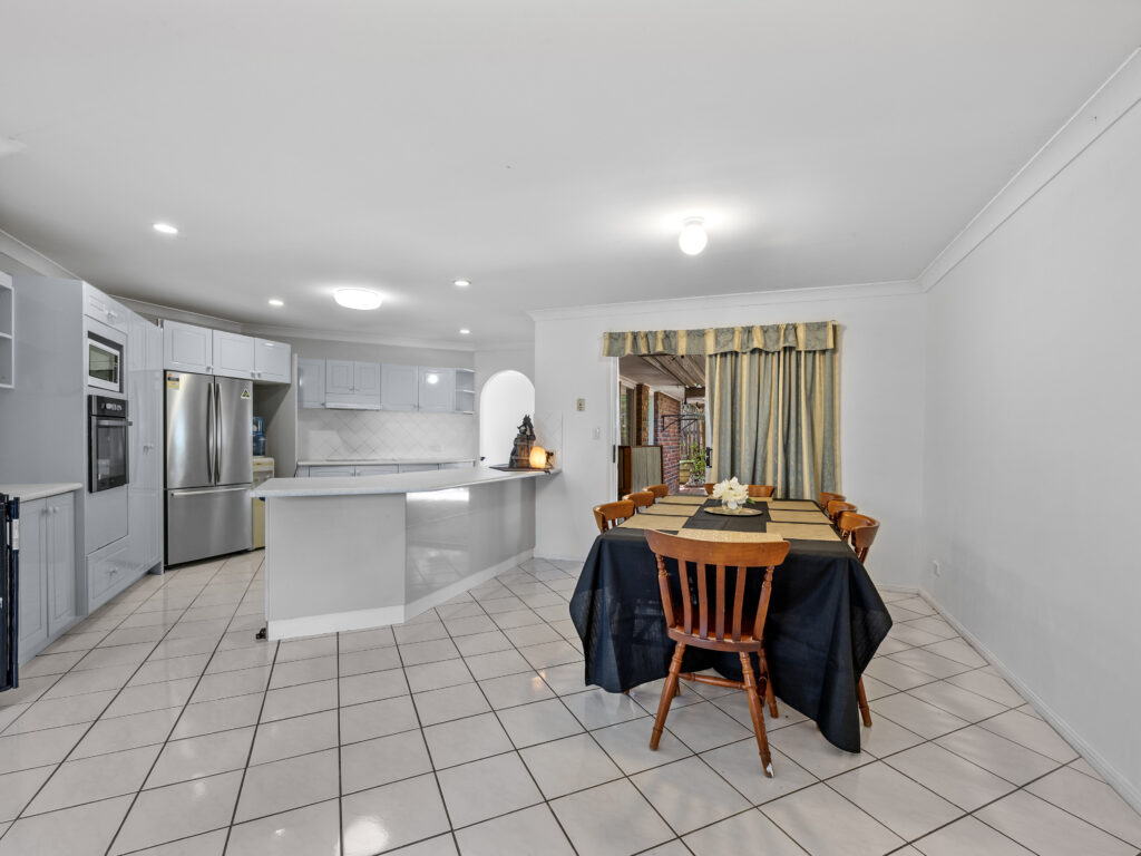 3 Price Close, Redbank Plains, QLD 4301