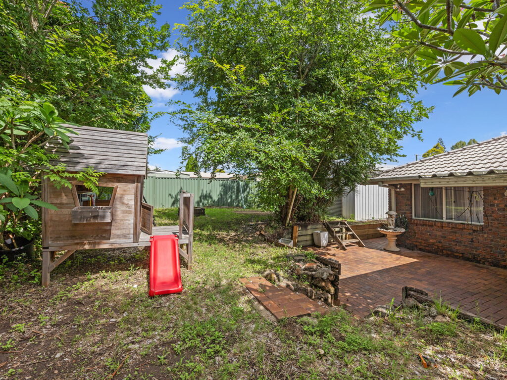 3 Price Close, Redbank Plains, QLD 4301