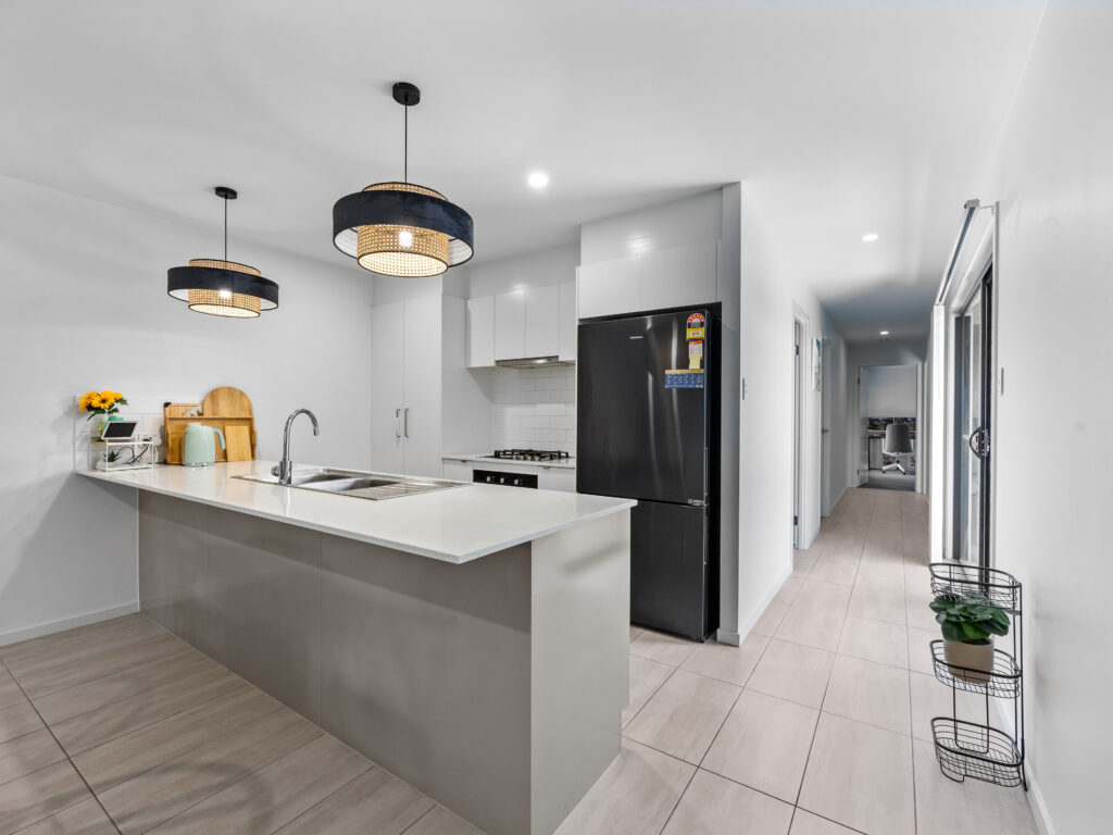 102 Blackberry Way, Ripley, QLD 4306