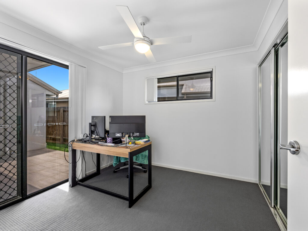 102 Blackberry Way, Ripley, QLD 4306