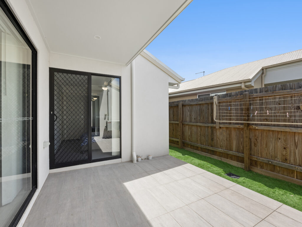 102 Blackberry Way, Ripley, QLD 4306