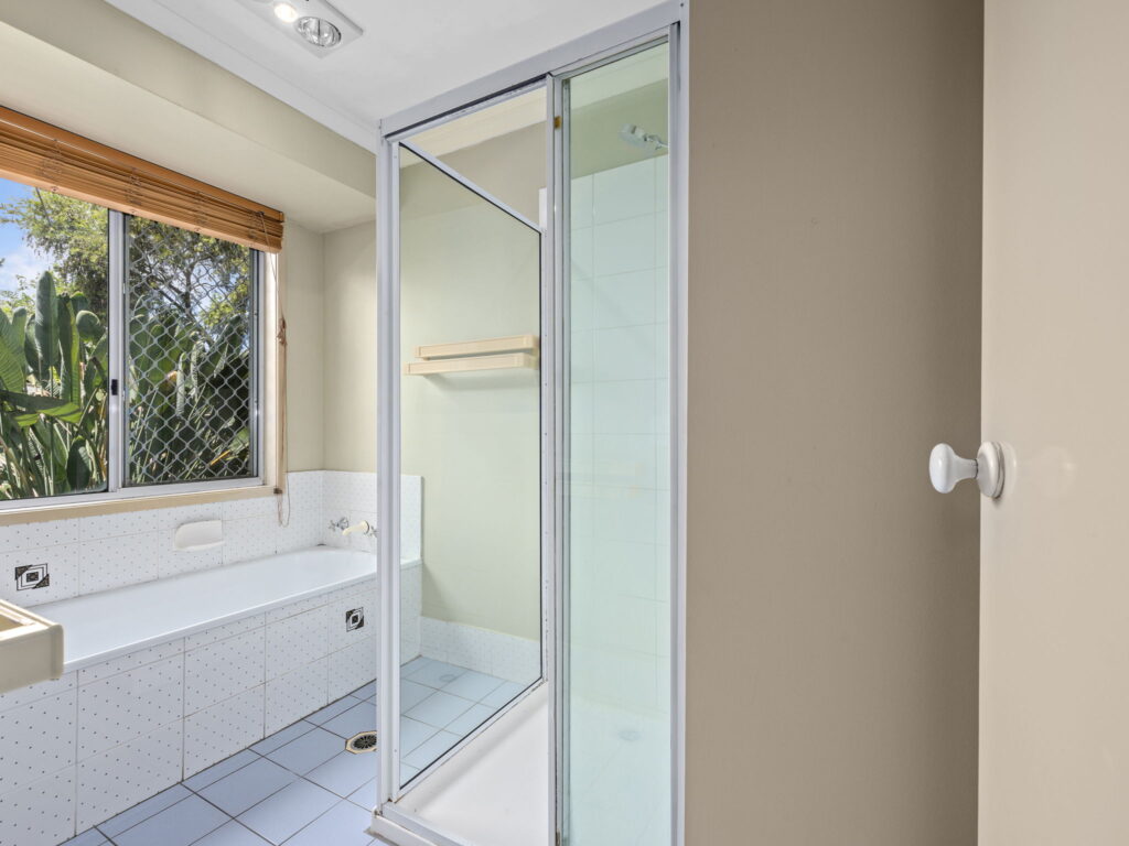 4B Epsom Court, Yamanto, QLD 4305