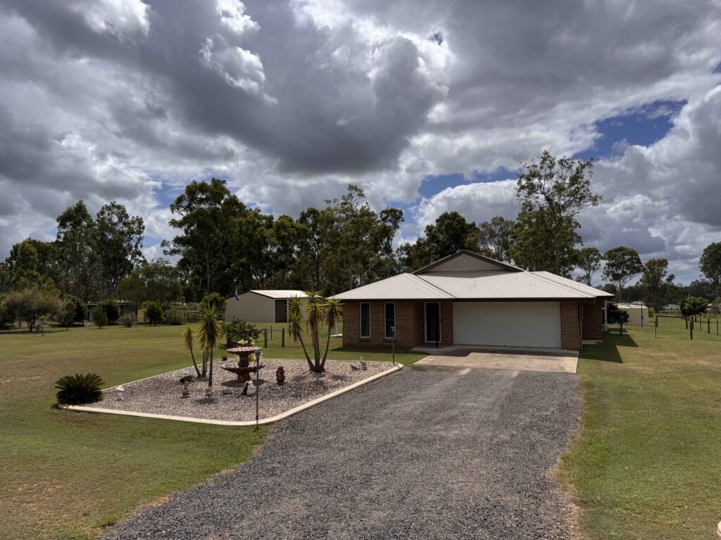 16 Legend Drive, Adare, QLD 4343