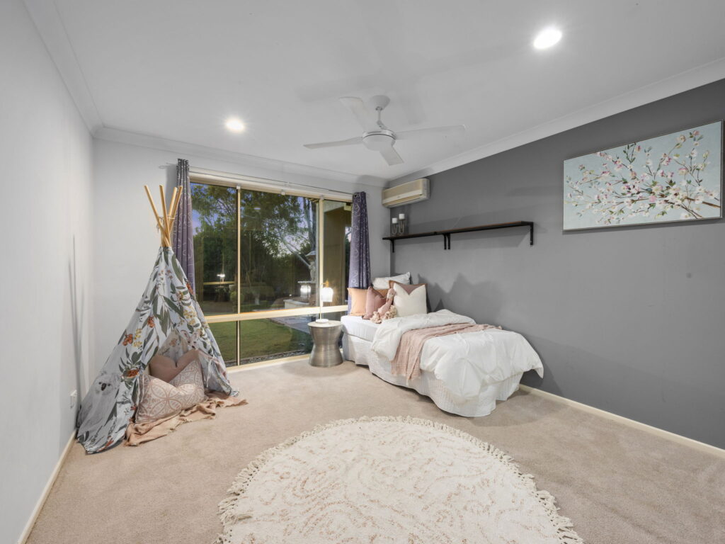 25 Katherine Court, Karalee, QLD 4306