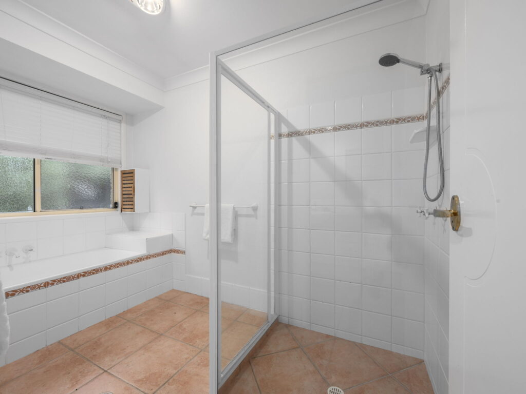 25 Katherine Court, Karalee, QLD 4306