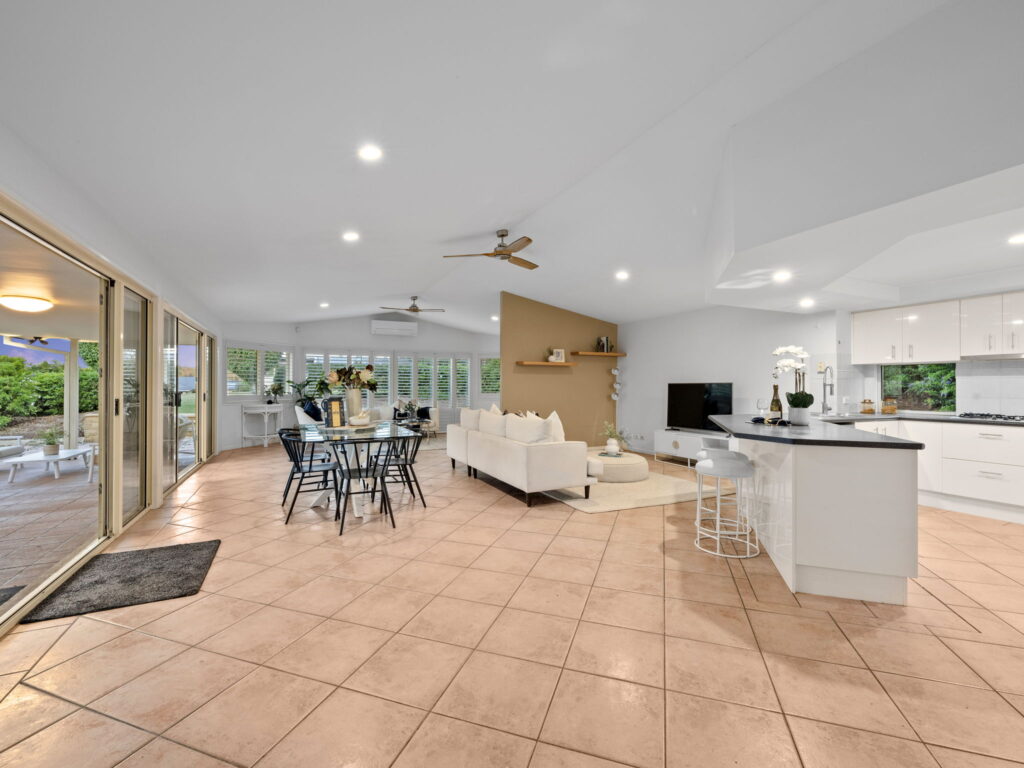25 Katherine Court, Karalee, QLD 4306