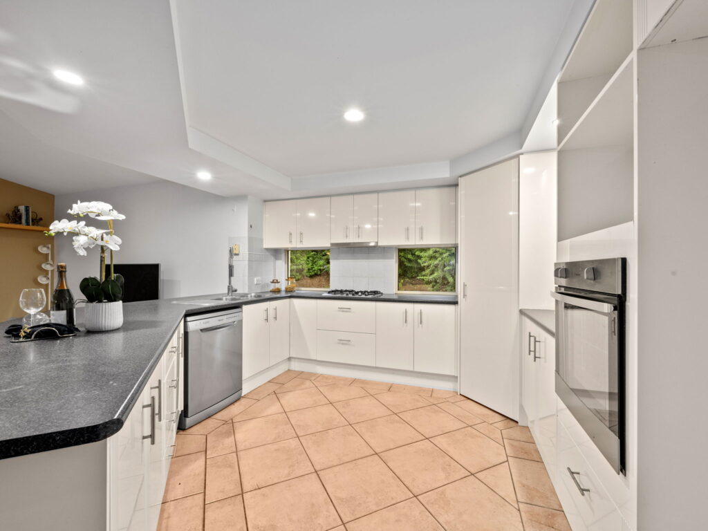 25 Katherine Court, Karalee, QLD 4306