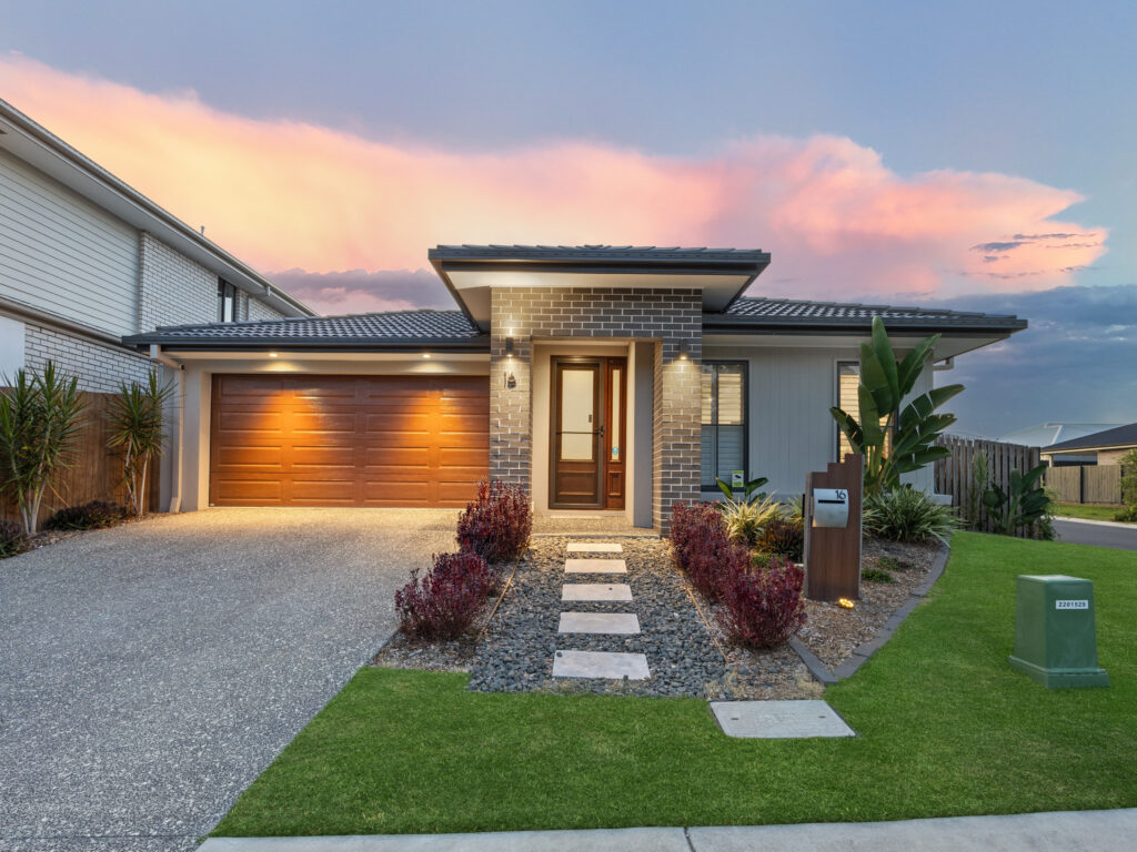 16 Australis Circuit, Greenbank, QLD 4124