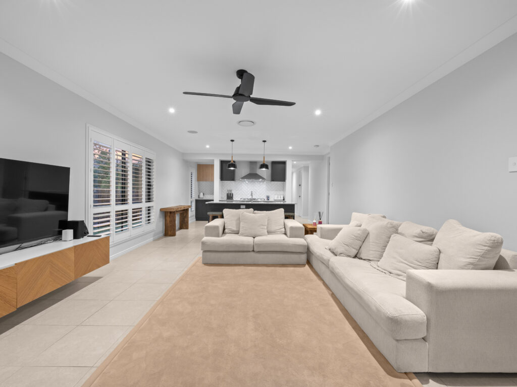 16 Australis Circuit, Greenbank, QLD 4124