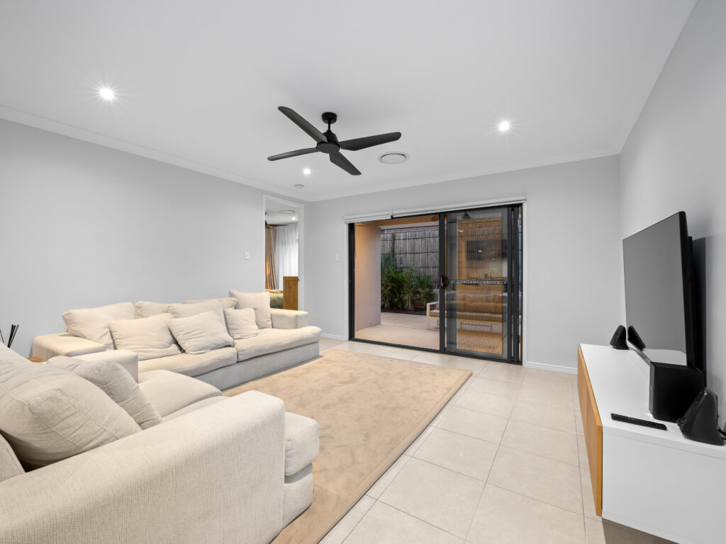 16 Australis Circuit, Greenbank, QLD 4124