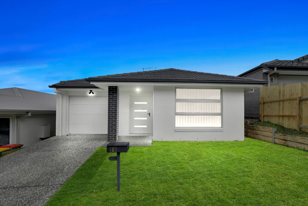 20 Hoist Court, Augustine Heights, QLD 4300