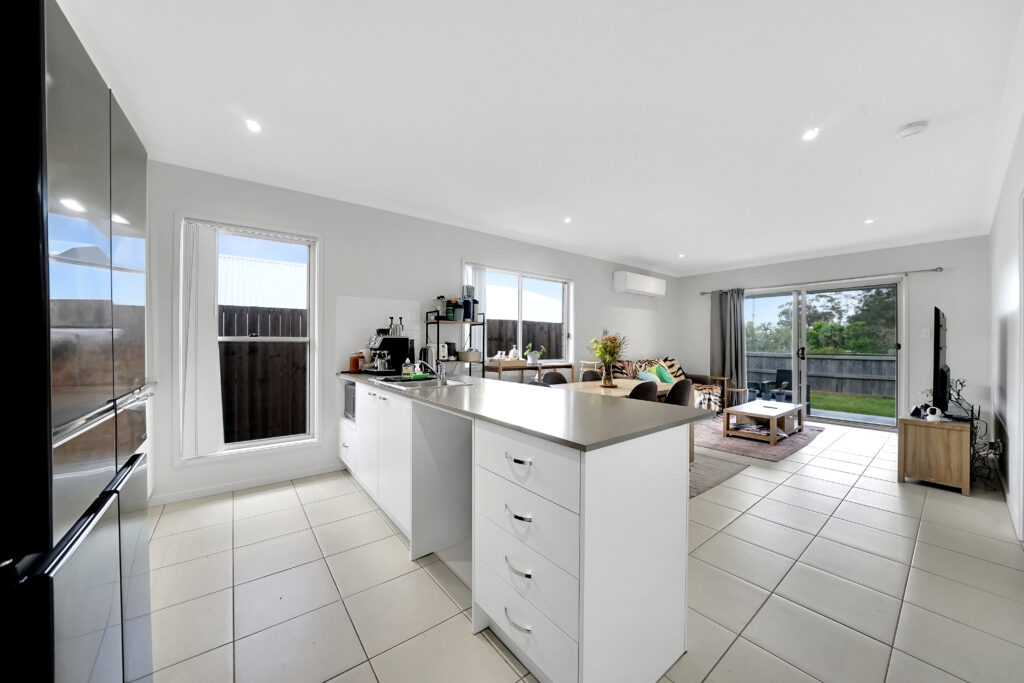 20 Hoist Court, Augustine Heights, QLD 4300