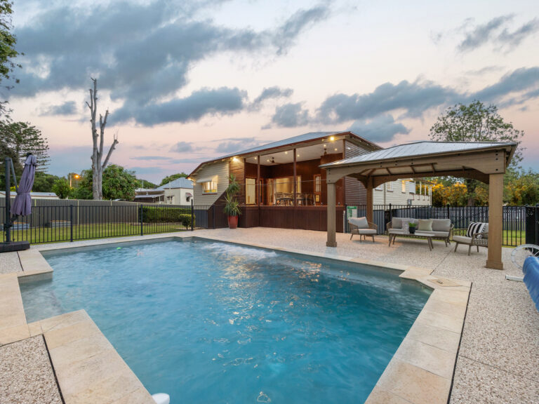 17 Salisbury Road, Ipswich, QLD 4305