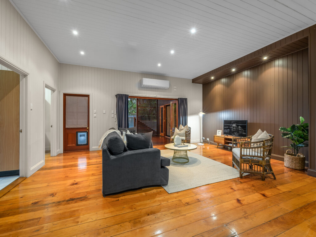 17 Salisbury Road, Ipswich, QLD 4305