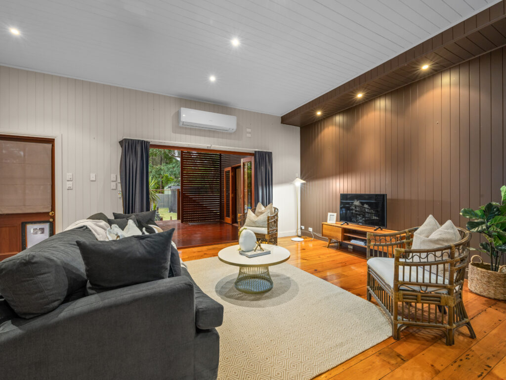 17 Salisbury Road, Ipswich, QLD 4305