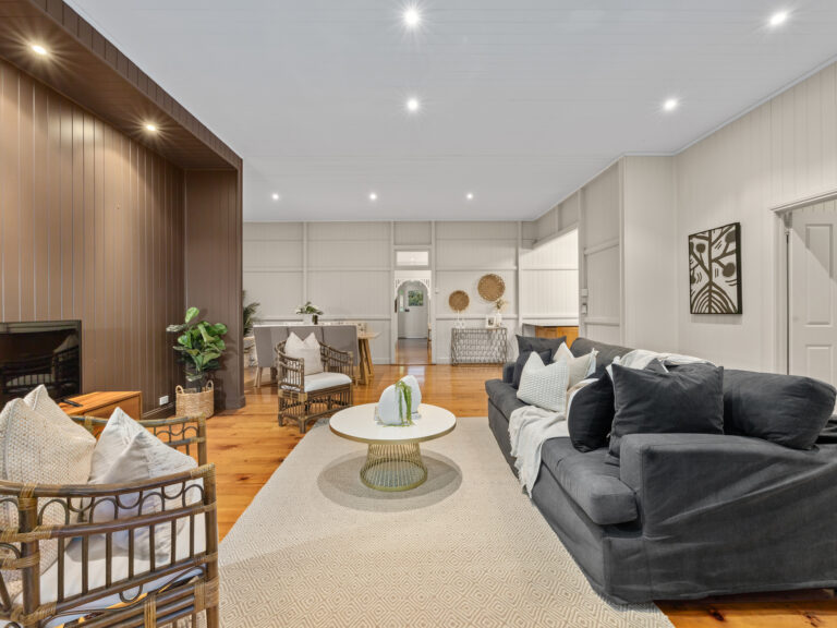 17 Salisbury Road, Ipswich, QLD 4305