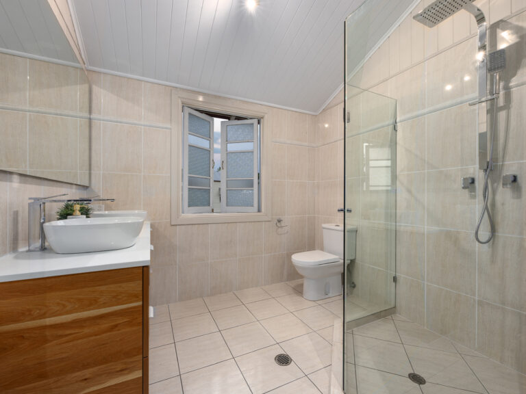 17 Salisbury Road, Ipswich, QLD 4305
