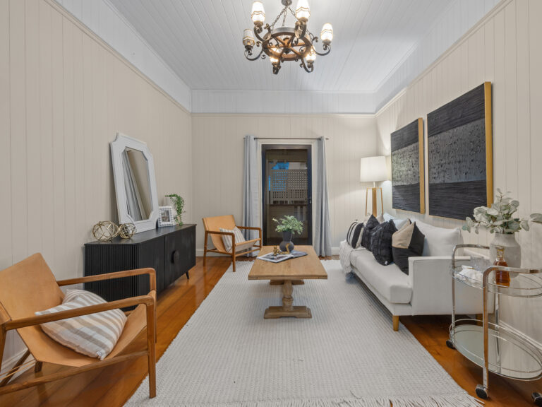 17 Salisbury Road, Ipswich, QLD 4305