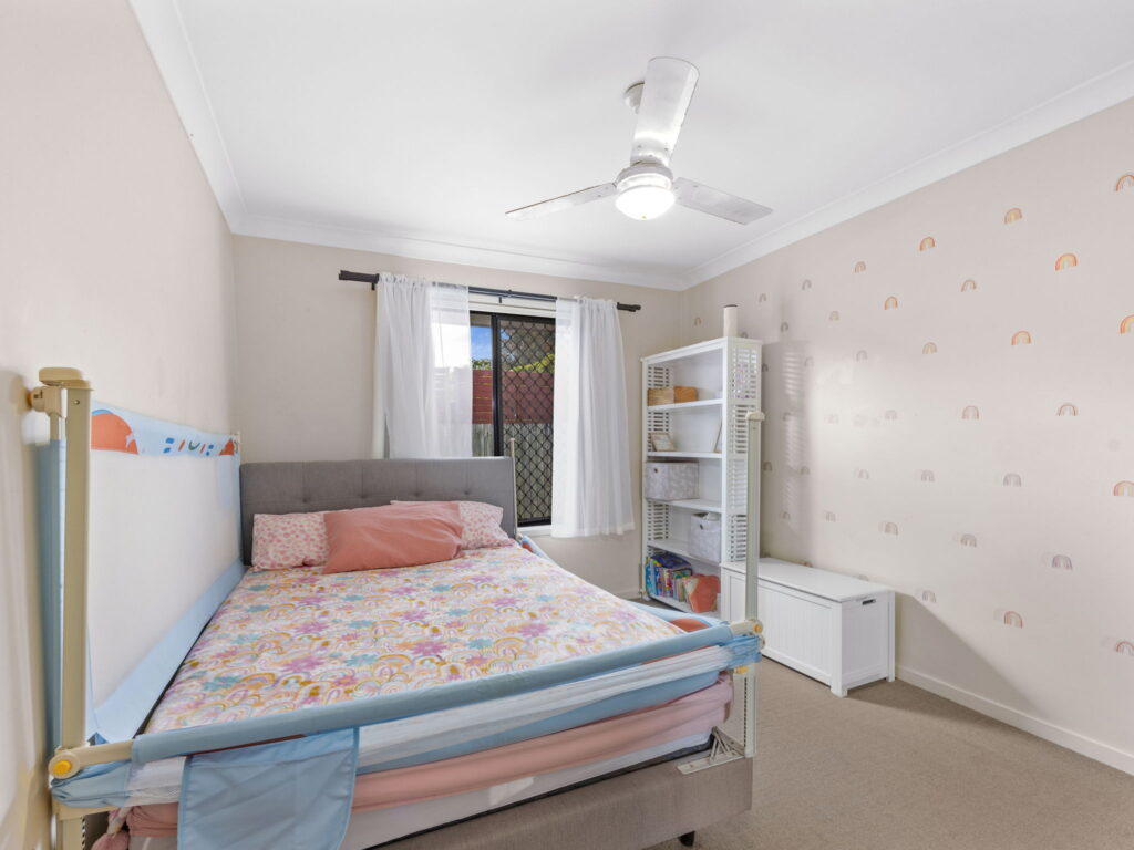 3 Jonathon Court, Flinders View, QLD 4305