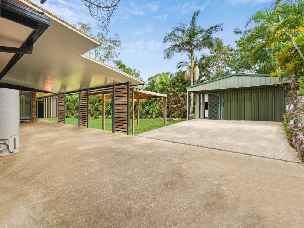 1 Bundoora Drive, Karana Downs, QLD 4306
